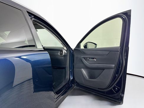 Used 2025 MAZDA CX-90 3.3 Turbo w/ Select Package image 33