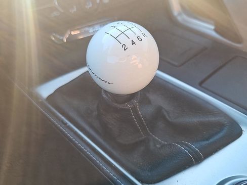 Used 2014 Chevrolet Corvette Stingray Coupe image 12