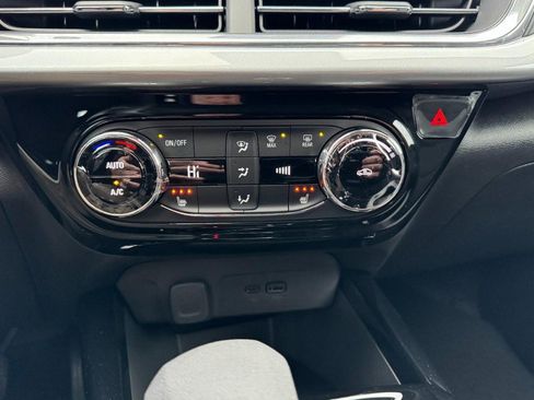 New 2026 Chevrolet Trax LT w/ Driver Confidence Package image 37