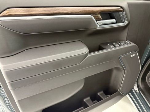 Used 2025 Chevrolet Silverado 1500 LT Trail Boss w/ Convenience Package II image 20