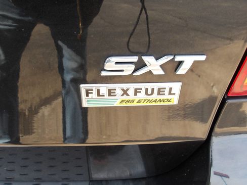 Used 2017 Dodge Grand Caravan SXT w/ Driver Convenience Group image 35