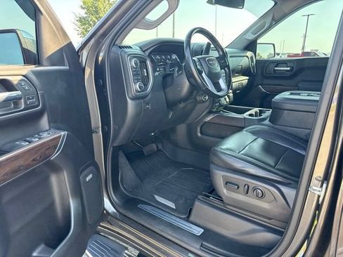 Used 2019 GMC Sierra 1500 SLT w/ SLT Premium Package AWD/4WD image 21