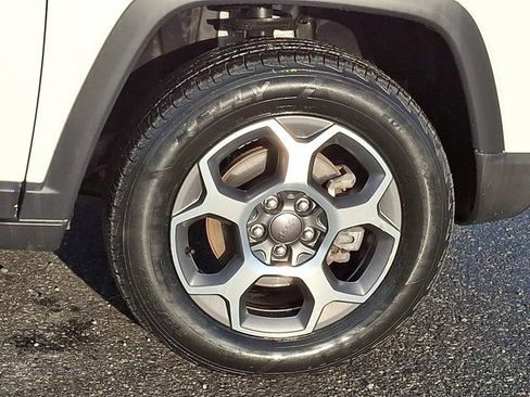 Certified 2022 Jeep Compass Trailhawk w/ Trailhawk Convenience Group image 9