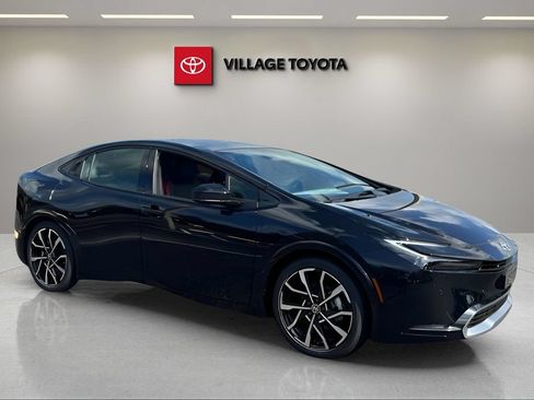 New 2026 Toyota Prius Plug-In Hybrid FWD image 7