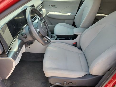 Used 2025 Hyundai Kona SEL FWD image 5