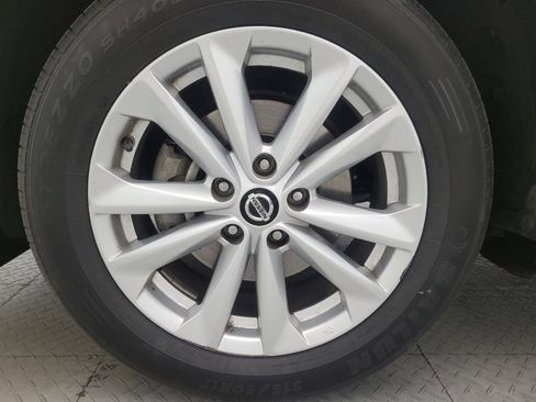 Used 2019 Nissan Rogue Sport SV FWD image 31