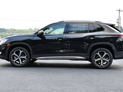 New 2026 Volkswagen Tiguan SE