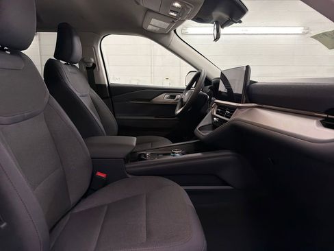 New 2026 Ford Explorer Active RWD image 28