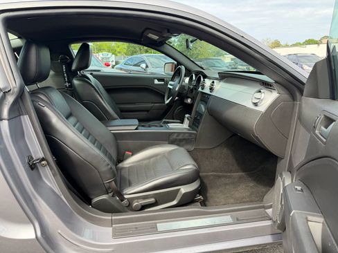 Used 2006 Ford Mustang GT Premium RWD image 17
