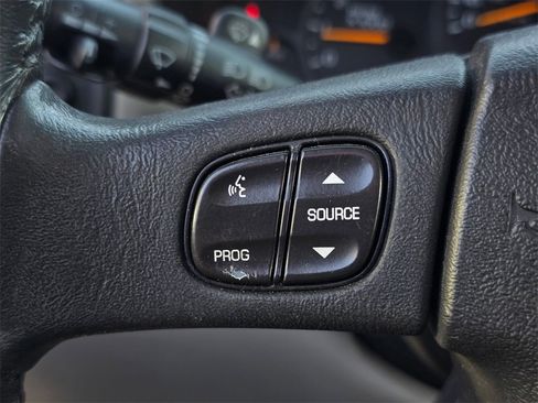 Used 2003 GMC Sierra 2500 SLT w/ SLT Preferred Equipment Group image 32