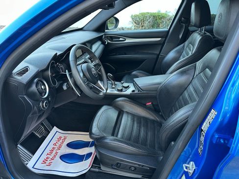 Used 2018 Alfa Romeo Stelvio Ti Sport image 11