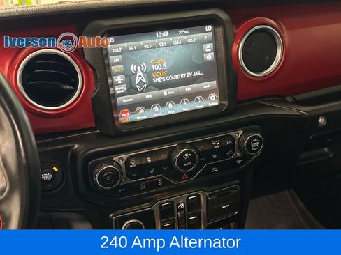 Used 2023 Jeep Wrangler Unlimited Rubicon w/ Cold Weather Group AWD/4WD image 20