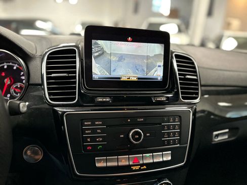 Used 2019 Mercedes-Benz GLS 450 4MATIC image 26