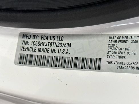 Used 2026 RAM 1500 Laramie AWD/4WD image 32