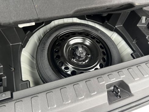 Used 2024 Chevrolet Equinox LT image 41