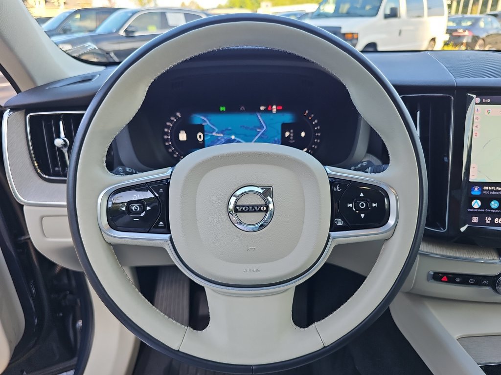 Used 2023 Volvo XC60 B5 Plus w/ Climate Package AWD/4WD image 16