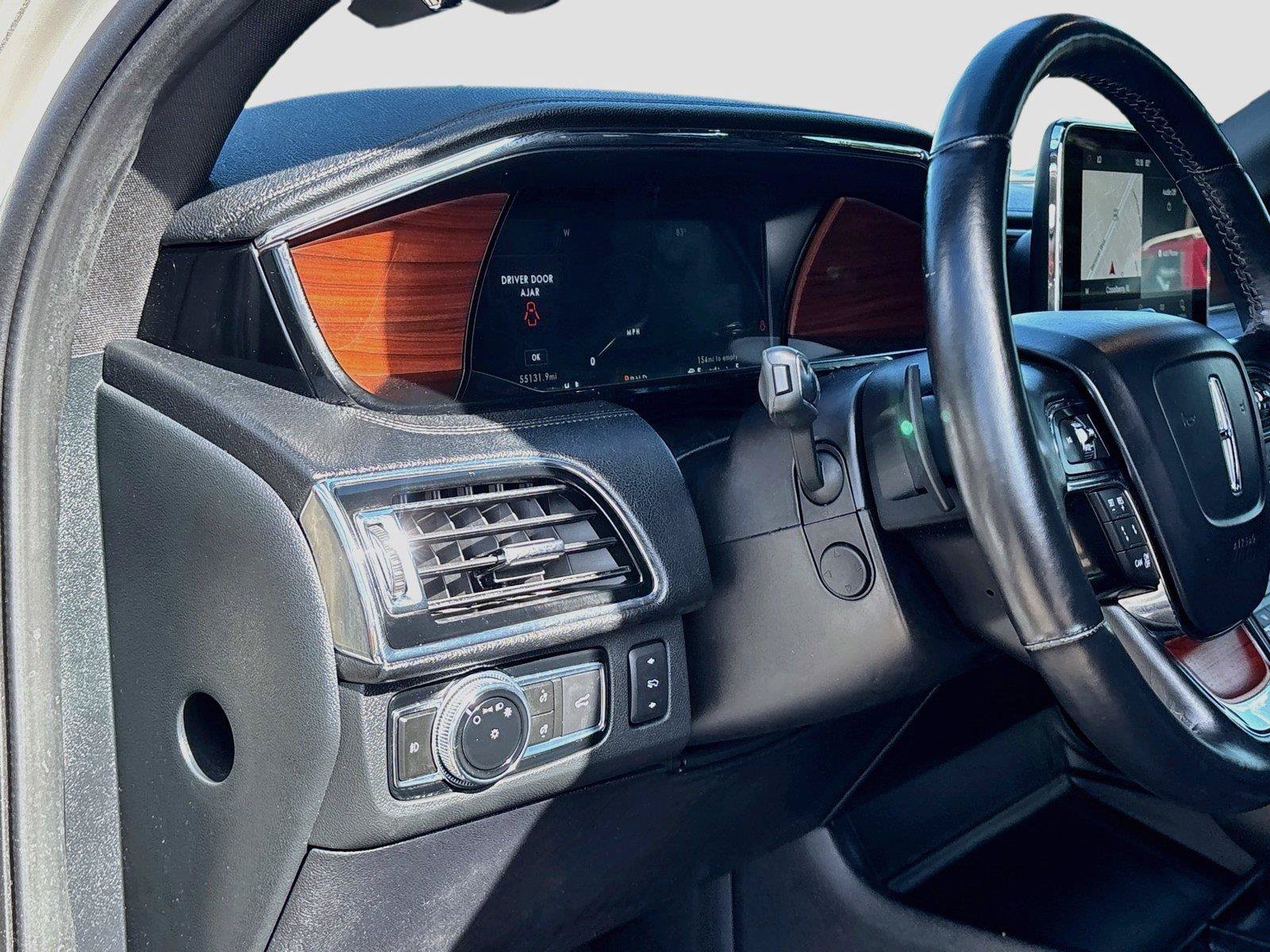 Used 2021 Lincoln Navigator L Reserve AWD/4WD image 10