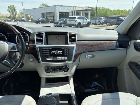 Used 2012 Mercedes-Benz ML 350 4MATIC image 30