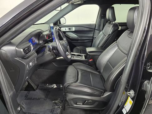 Used 2020 Ford Explorer ST w/ ST Street Pack AWD/4WD image 24