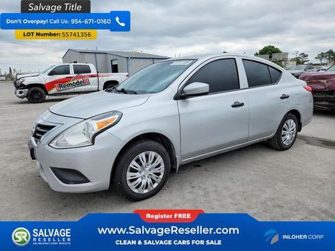 Used 2018 Nissan Versa S FWD image 1