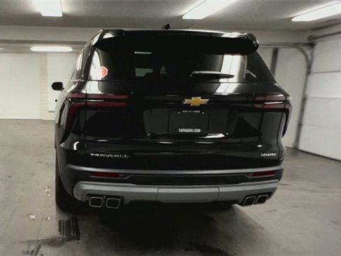 New 2025 Chevrolet Traverse LT w/ Sun and Wheel Package image 7