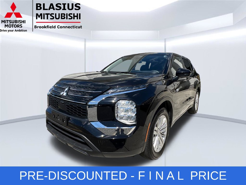 Used 2025 Mitsubishi Outlander ES AWD/4WD image 3