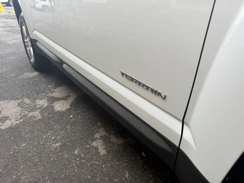 Used 2014 GMC Terrain SLE AWD/4WD image 10