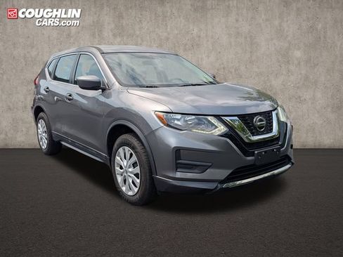Used 2018 Nissan Rogue S AWD/4WD image 1