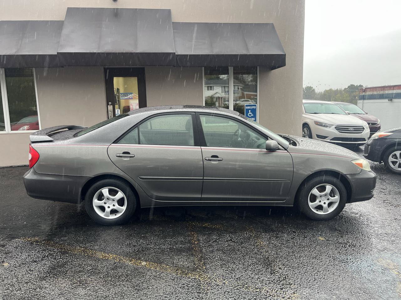 Used 2003 Toyota Camry XLE FWD image 6