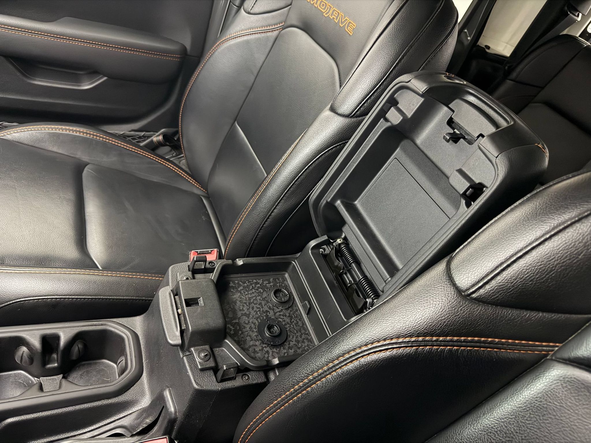 Used 2021 Jeep Gladiator Mojave AWD/4WD image 30