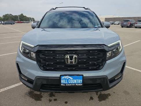 Used 2023 Honda Passport EX-L image 2