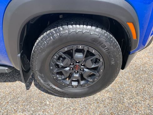 Used 2024 Nissan Frontier Pro-X w/ Pro Premium Package RWD image 3