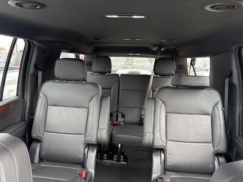 Used 2025 GMC Yukon XL Denali image 11