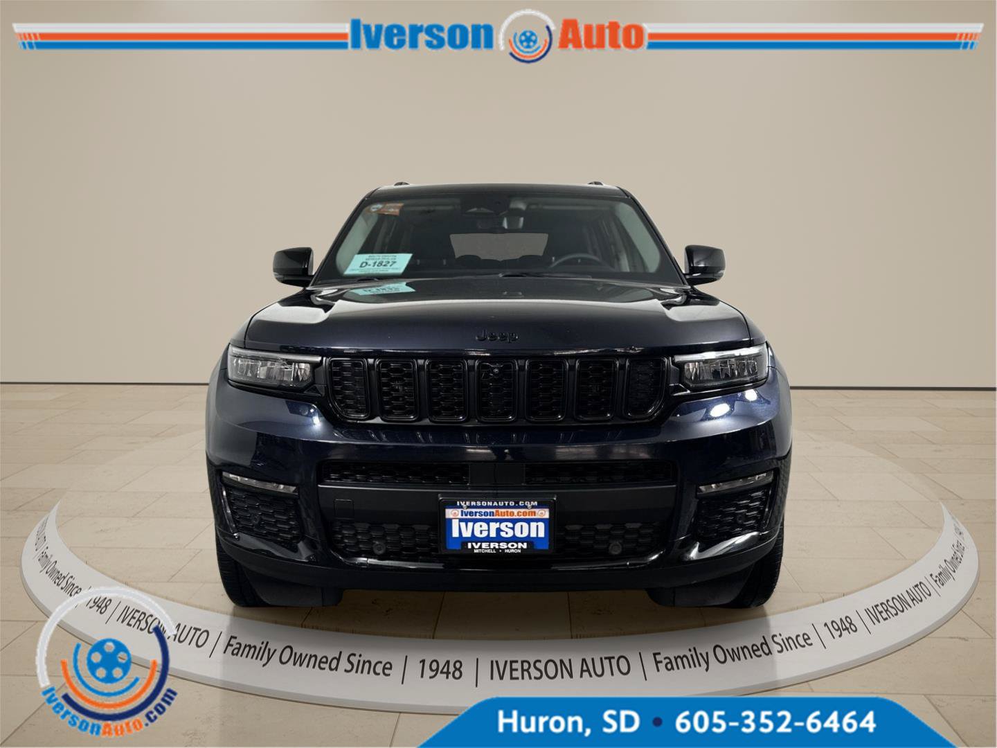 Used 2024 Jeep Grand Cherokee L Limited w/ Luxury Tech Group II AWD/4WD image 2