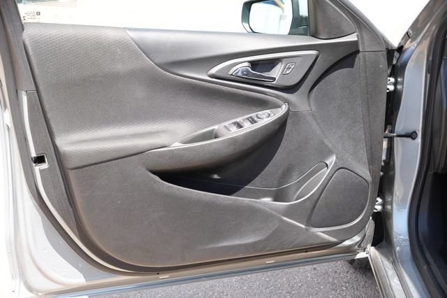 Used 2025 Chevrolet Malibu LT FWD image 13