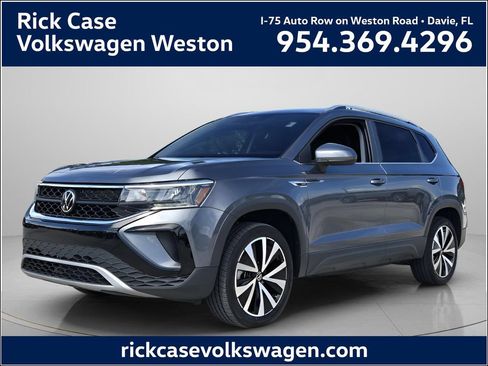 Certified 2023 Volkswagen Taos SE FWD image 1
