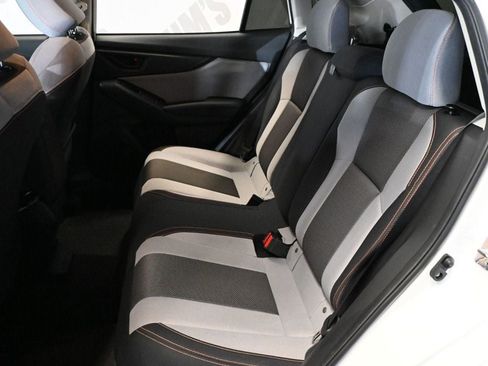 Used 2019 Subaru Crosstrek 2.0i Premium AWD/4WD image 16