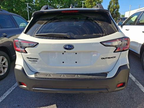 Used 2025 Subaru Outback Onyx Edition AWD/4WD image 5