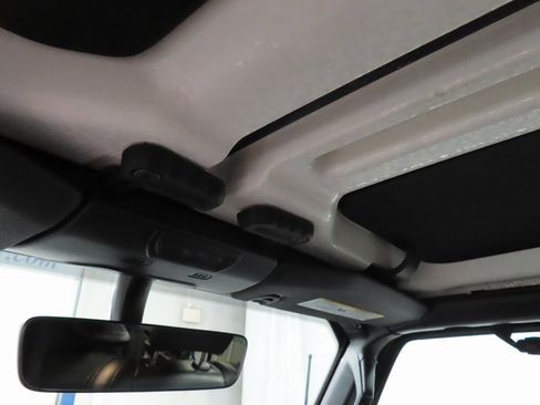 Used 2021 Jeep Wrangler Unlimited Sahara image 21