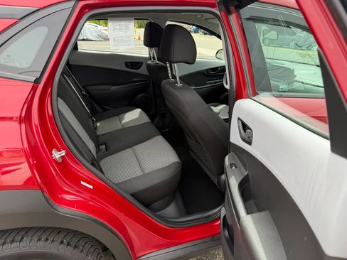 Used 2019 Hyundai Kona SE AWD/4WD image 26