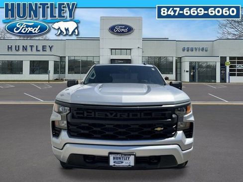 Used 2022 Chevrolet Silverado 1500 Custom AWD/4WD image 3
