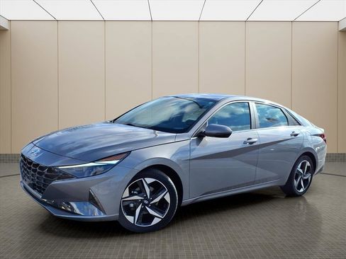 Certified 2023 Hyundai Elantra Limited image 2