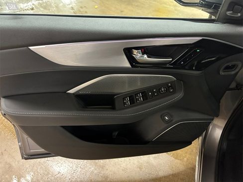 Certified 2023 Acura MDX SH-AWD w/ Technology Package image 11