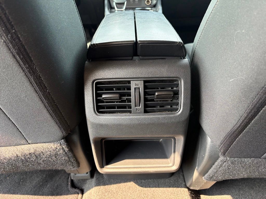 Used 2024 Nissan Rogue S AWD/4WD image 17
