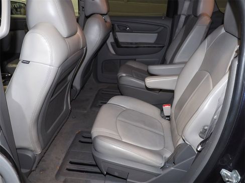 Used 2014 GMC Acadia SLT image 8