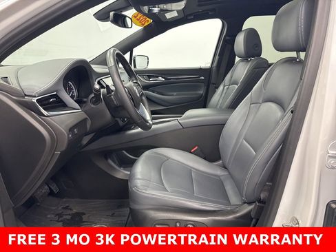 Used 2022 Buick Enclave Essence w/ Experience Buick Package image 9