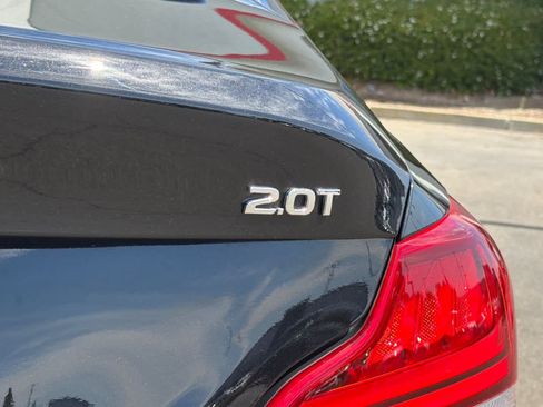 Used 2021 Genesis G70 2.0T RWD image 30