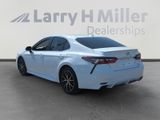 Used 2022 Toyota Camry SE image 3
