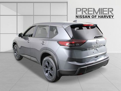 New 2026 Nissan Rogue SV w/ Cold Weather Package FWD image 3