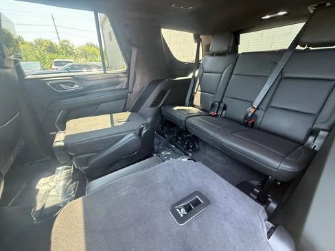Used 2024 Chevrolet Tahoe Z71 w/ Luxury Package AWD/4WD image 26